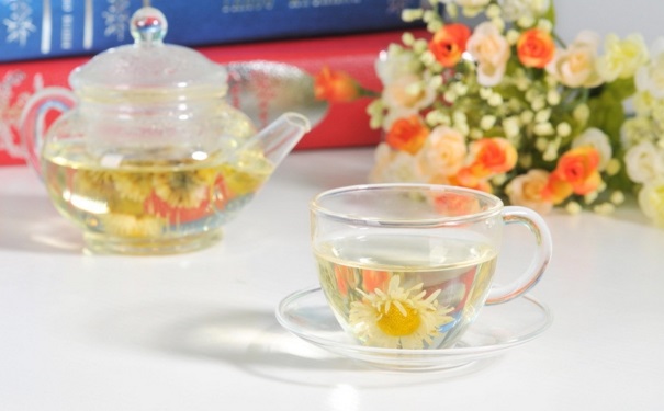 喝菊花茶的利弊是什么？哪些人忌喝菊花茶？(1)