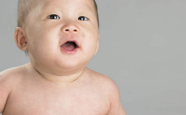 宝宝口腔护理的知识有哪些？乳牙龋齿需不需要治疗？(1)