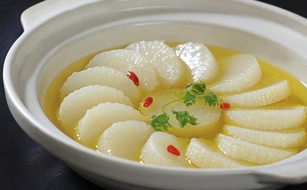 吃三七粉可以吃萝卜吗？吃萝卜的时候不能食用什么？(1)