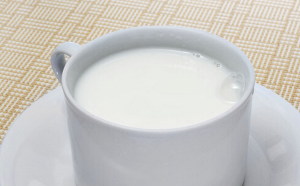 牛奶的饮食禁忌有什么？酪梨牛奶怎么做？(1)