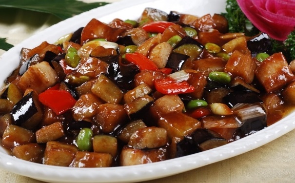 哪些食物容易摄取过多油脂？预防冠心病要少吃什么？(1)