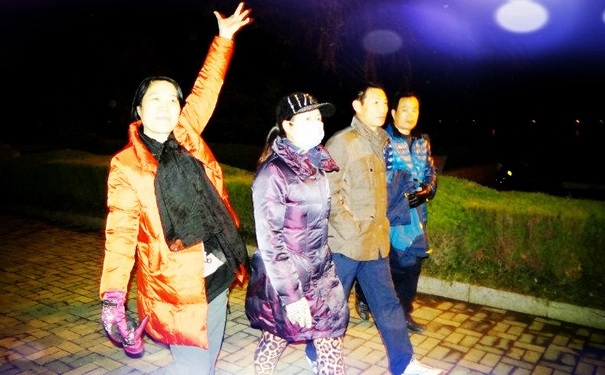 夜跑减肥的正确方法是怎样？初冬夜跑怎么做才正确？(1)