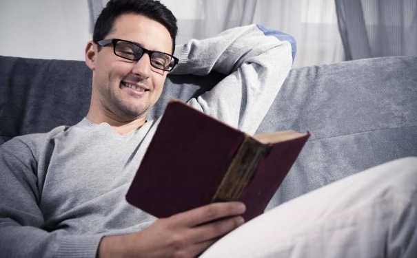 男人熬夜吃什么好？男人经常熬夜吃什么食物？(1)