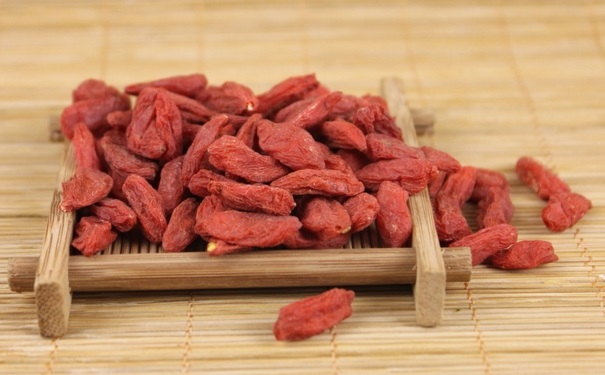 枸杞吃多了有什么危害？枸杞的搭配禁忌有哪些？(1)