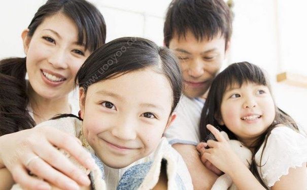 父母教唆孩子抢夺陌生乘客东西，我很惶恐(4)