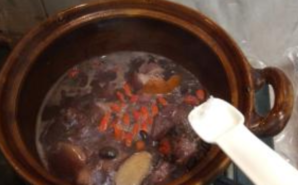 最佳丰胸的食谱有哪些？哪些食谱能起到丰胸的作用？(1)