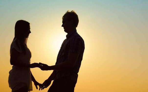 怎样的技巧让对方快速爱上自己？夫妻之间怎样能白头到