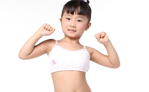 女孩什么时候穿文胸比较好？发育期女孩穿什么内衣？(1)