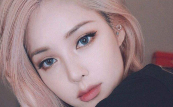 化妆有什么错误的地方？化美妆有什么技巧？(1)