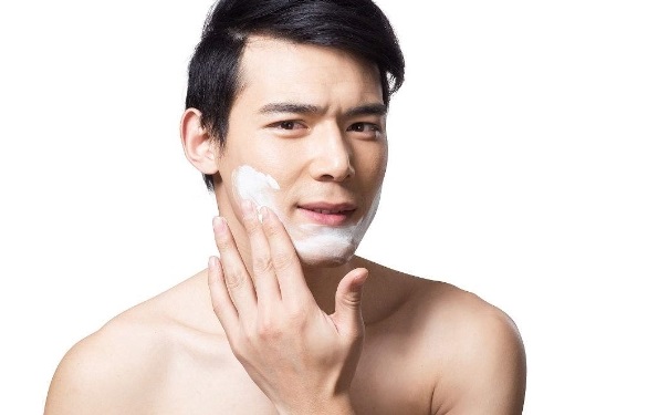 男士美白的误区有哪些？男士美白的注意事项有哪些？(1)