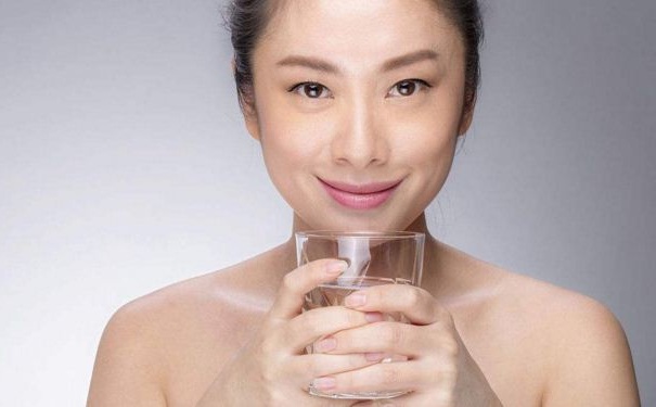 白领丽人吃什么防衰老？防衰老有哪些方法？(1)