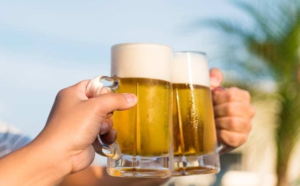 夏季如何正确喝啤酒？夏季喝啤酒要注意哪些要点？(1)