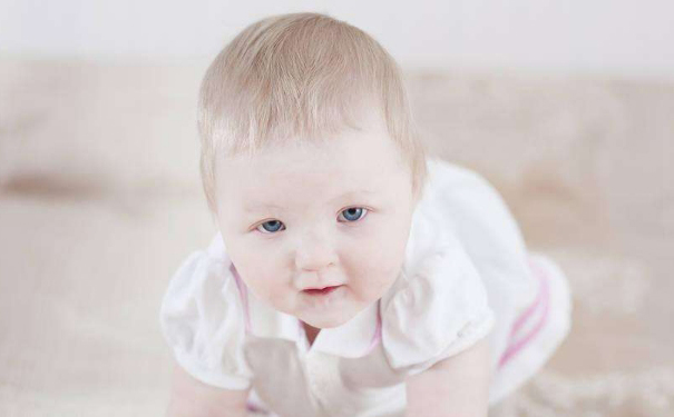 婴幼儿冬天应怎样的纸尿裤？天冷了怎样照顾好宝宝？(1)
