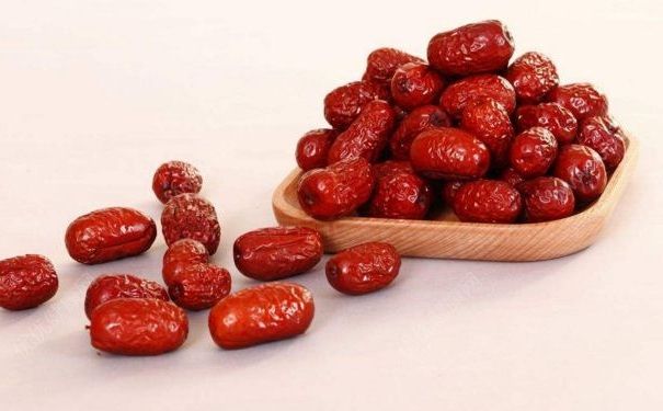 冬天吃什么食物能让人面色红润？冬天吃这些能护肤(2)