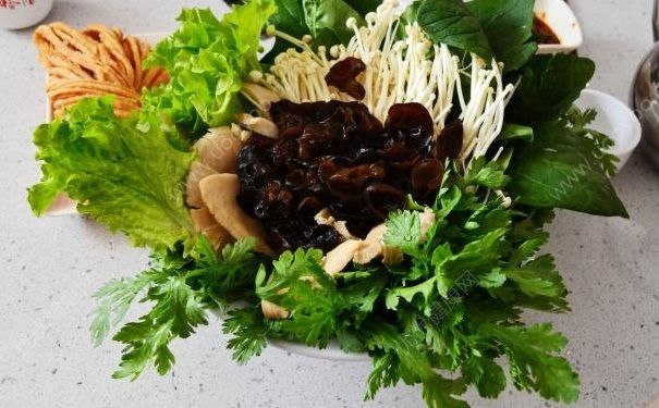 冬季吃火锅有哪些原则？吃火锅的这些禁忌你需要了解！(2)