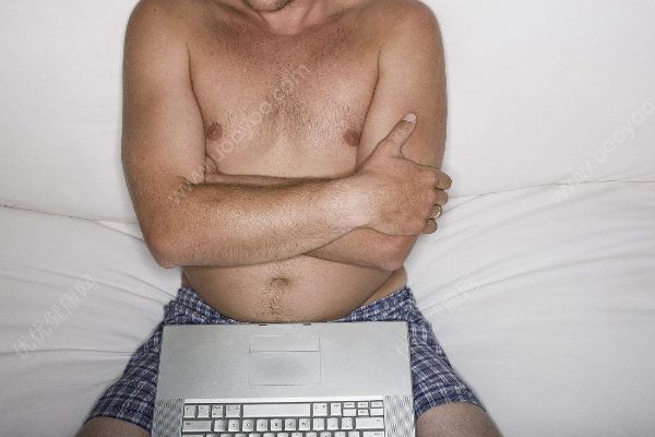 男人小便可检测男人健康吗？男人小便发黄的原因是什么？(2)