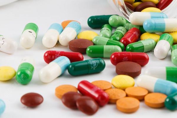 儿童吃退烧药间隔多长时间？退烧药小孩子能同时吃两种吗？(2)