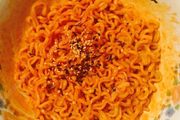 火鸡面可以直接用开水泡吗？火