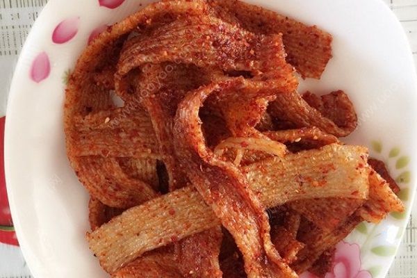 少年吃15包辣条抢救14小时未清醒，吃辣条的危害你可知？(3)