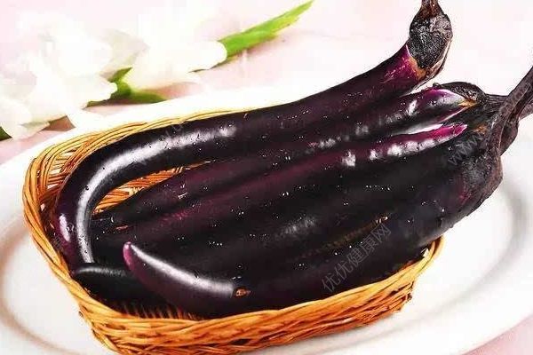 茄子怎么腌制好吃？腌茄子的方法步骤(2)