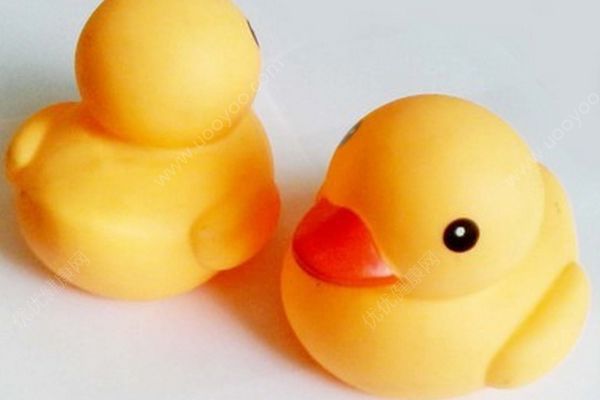 可怕！“洗澡鸭”肚子里全是细菌(2)
