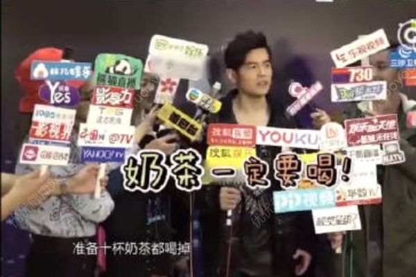 粉丝着急周杰伦新曲，回应：喘口气喝杯奶茶再说(2)